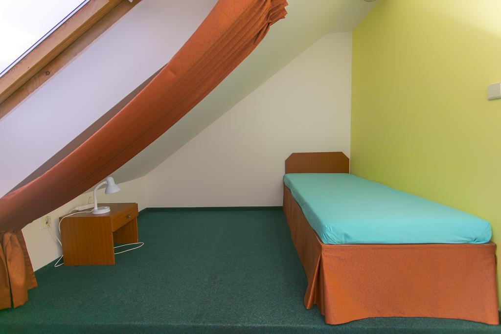 Hotel U Sladku Praha Bagian luar foto